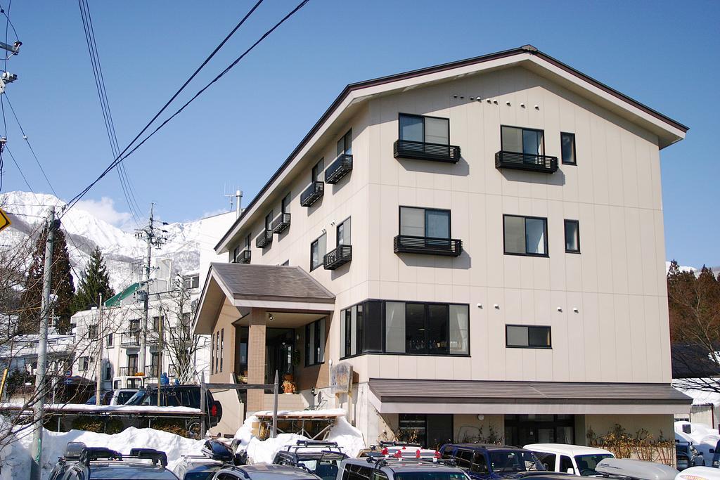 Hakuba Glad Inn Ebisuya Exterior photo